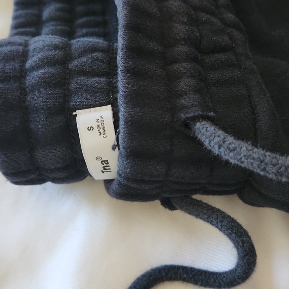 TNA Black cotton cozy sweatpants. Sz Small Womans - Picture 4 of 7
